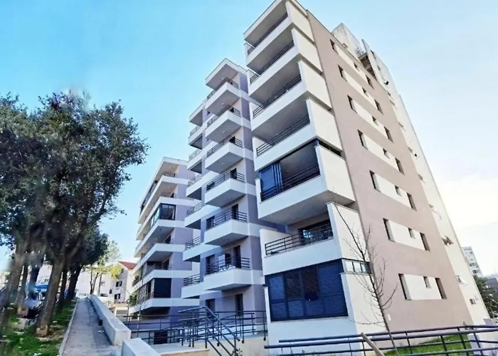 S`akvarel 6 - New&modern *