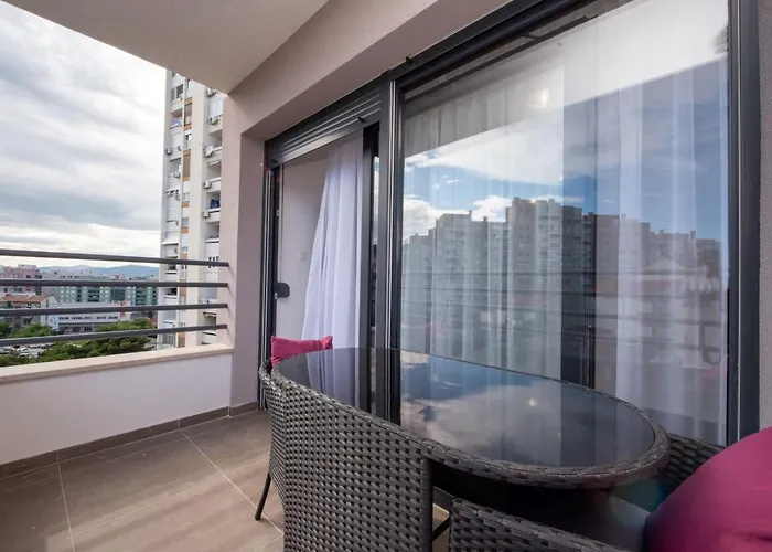 Apartment S'akvarel 6 - New & Modern Split